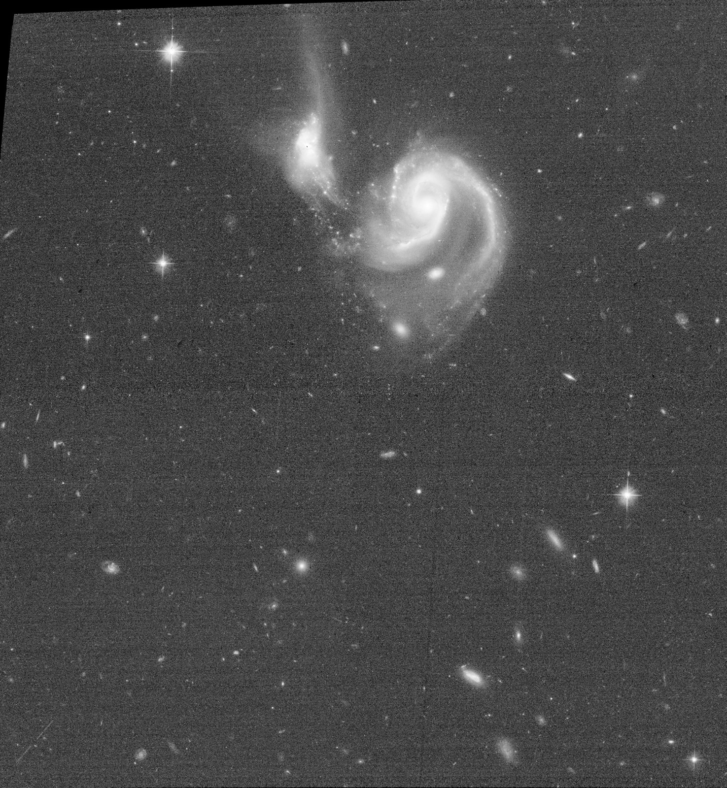 Arp 255 Hubble mosaic before StripeField correction